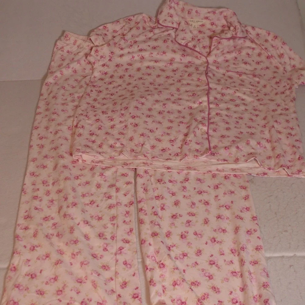 Laura Ashley Womens Pajama Set S Pink Floral Rose Cottagecore Loungewear Grandma